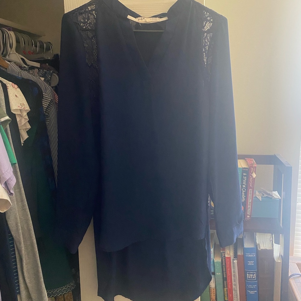 Jolt Navy Lace-Trim V-Neck Long Sleeve Top